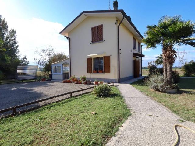 Villa in vendita a Modena MO