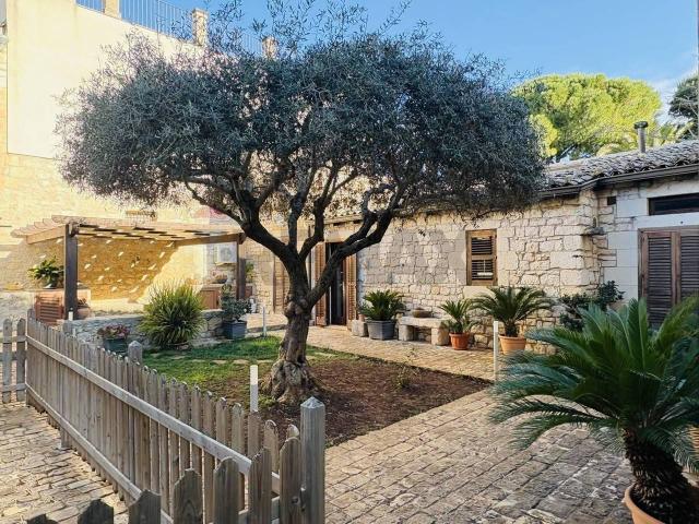 Villa in vendita a Modica