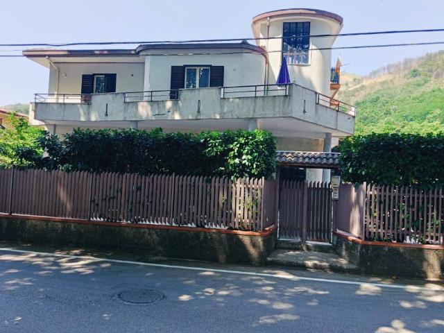 Villa in vendita a Moiano BN
