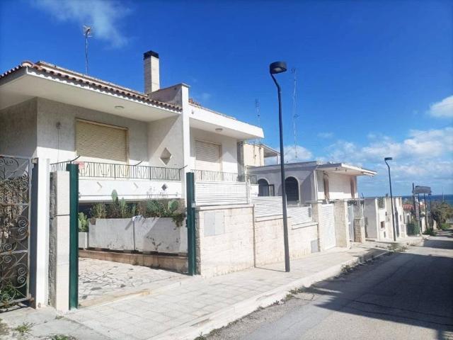 Villa in vendita a Mola di Bari BA