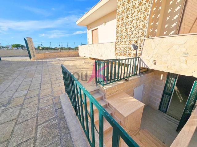 Villa in vendita a Mola di Bari BA