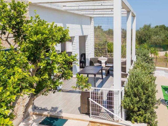 Villa in vendita a Mola di Bari BA