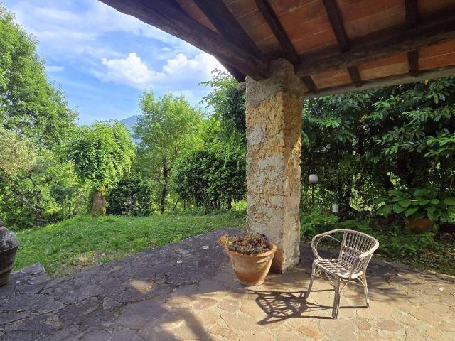 Villa in vendita a Molazzana LU
