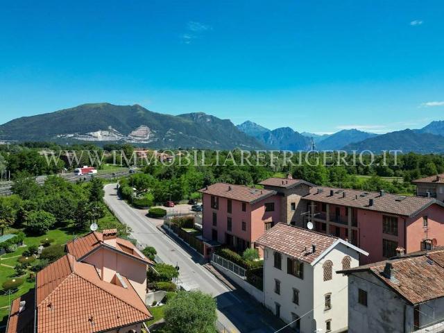 Villa in vendita a Molteno LC
