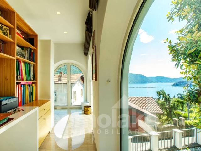 Villa in vendita a Moltrasio CO