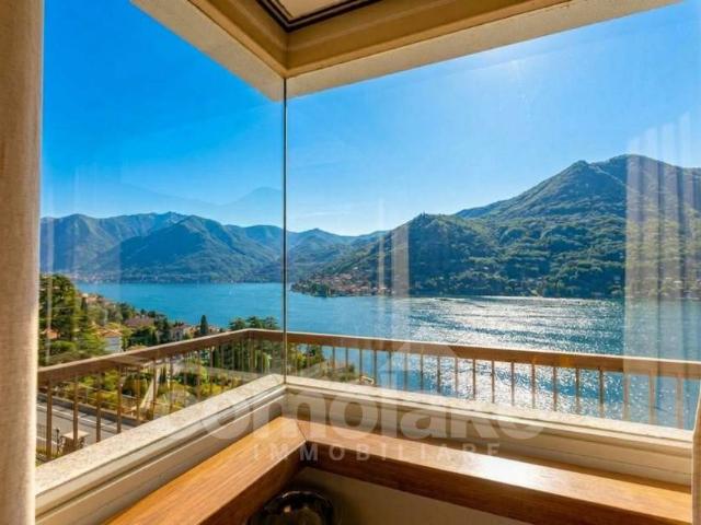 Villa in vendita a Moltrasio CO