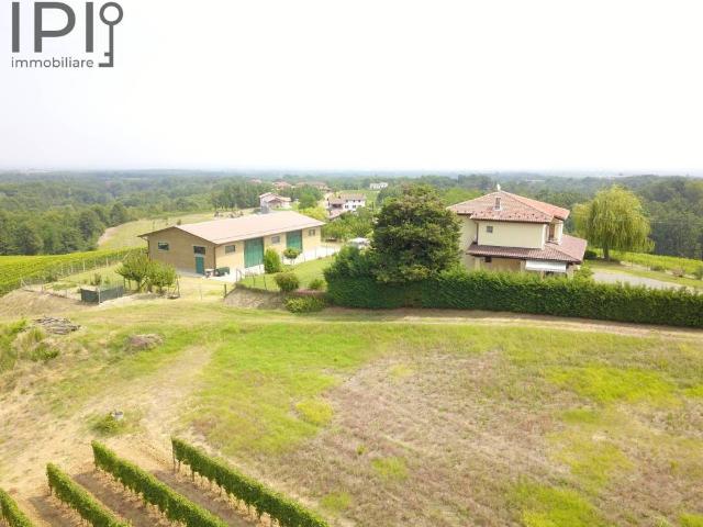 Villa in vendita a Mombaruzzo AT
