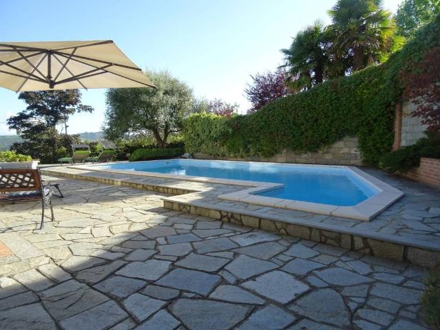 Villa in vendita a Mombaruzzo AT