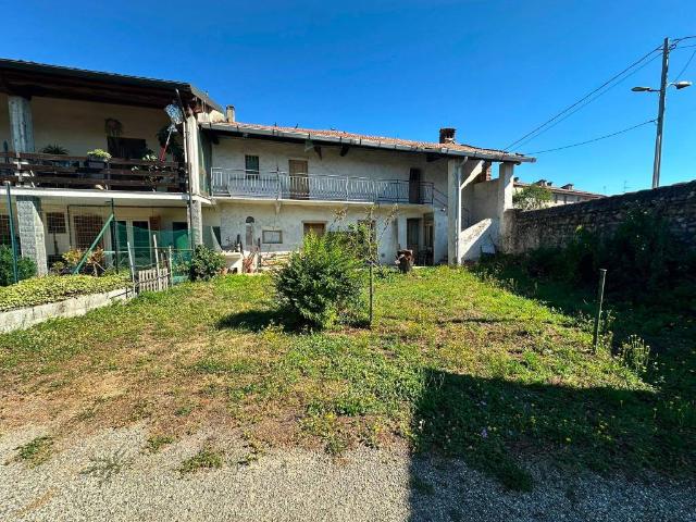 Villa in vendita a Momo NO