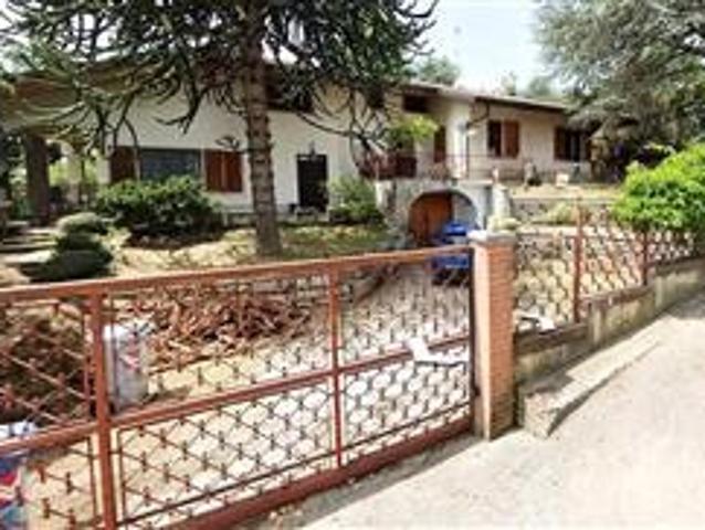 Villa in Vendita a Moncalieri