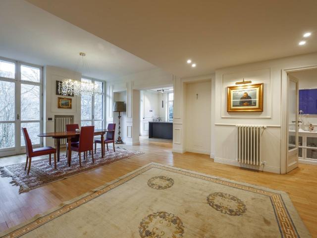 Villa in vendita a Moncalieri 360m² Moncalieri