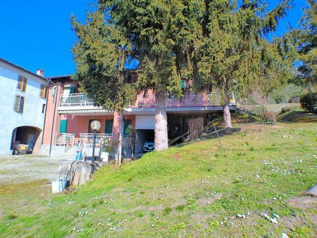 Villa in vendita a Moncalvo AT