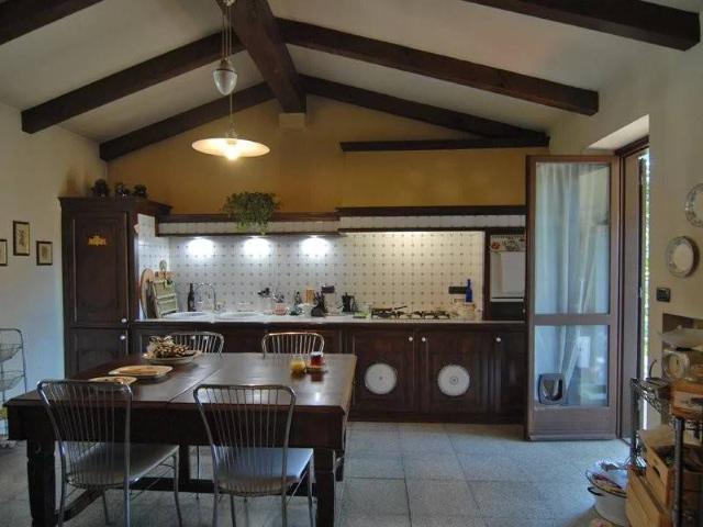 Villa in vendita a Monchiero CN