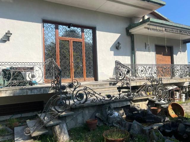 Villa in vendita a Moncrivello VC