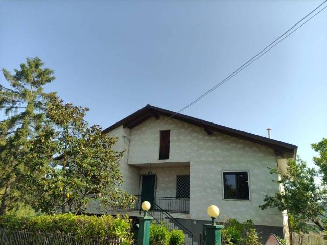 Villa in vendita a Moncucco Torinese AT