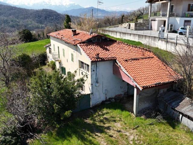Villa in vendita a Monastero di Vasco CN