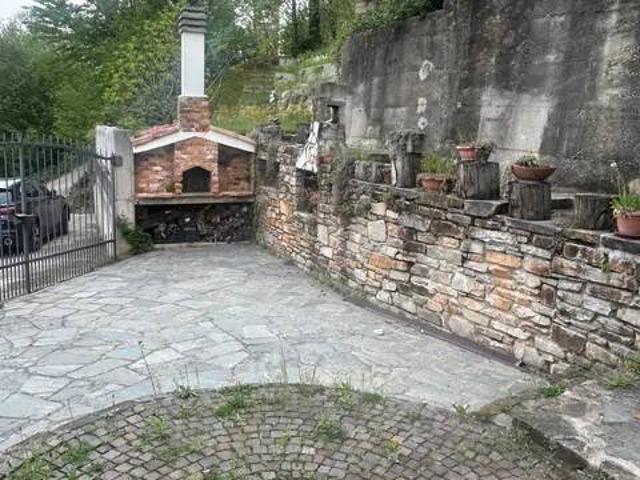 Villa in vendita a Monastero di Vasco CN
