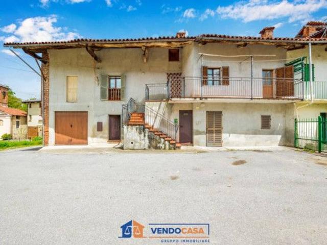 Villa in vendita a Monastero Di Vasco