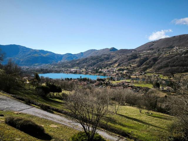 Villa in vendita a Monasterolo del Castello BG