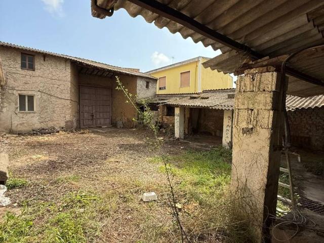 Villa in vendita a Monastir CA