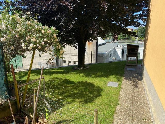 Villa in vendita a Monguzzo CO
