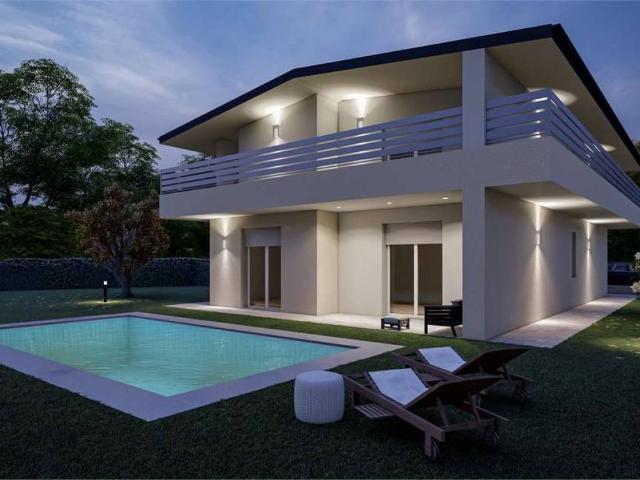Villa in vendita a Monguzzo CO