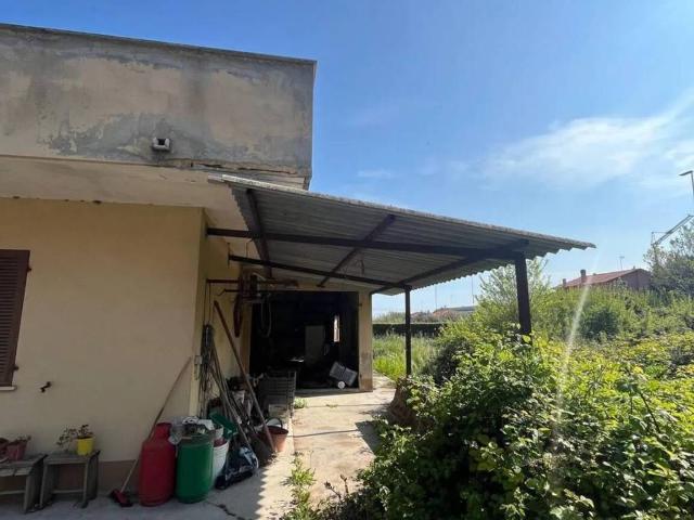 Villa in vendita a Mondolfo PU