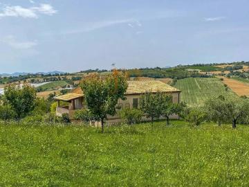 Villa in vendita a Mondavio PU
