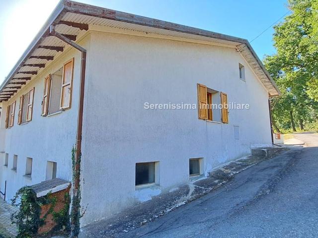Villa in vendita a Mondaino RN