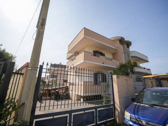 Villa in vendita a Mondragone CE