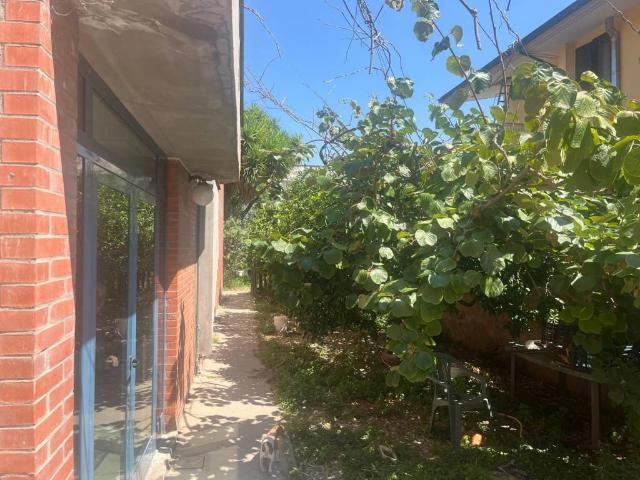 Villa in vendita a Mondragone CE