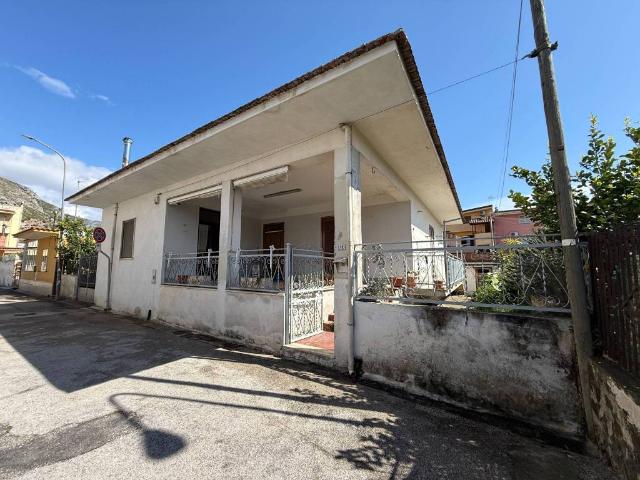 Villa in vendita a Mondragone CE