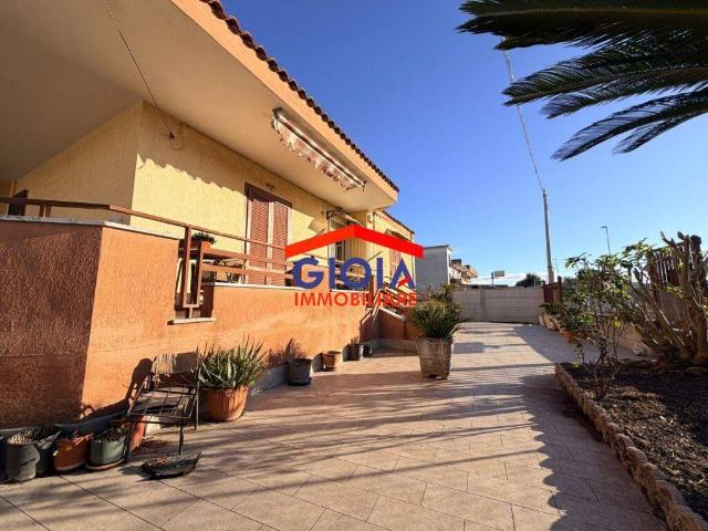 Villa in vendita a Mondragone CE