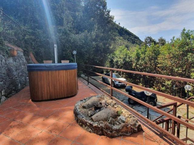 Villa in vendita a Moneglia GE