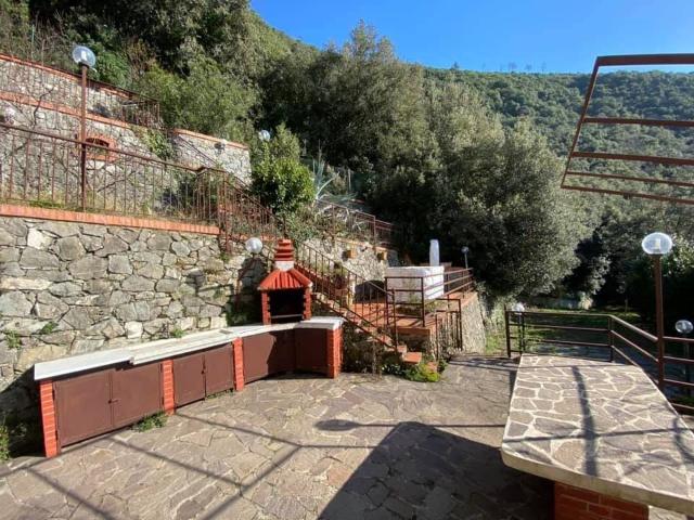 Villa in vendita a Moneglia GE