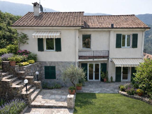 Villa in vendita a Moneglia, San Saturnino