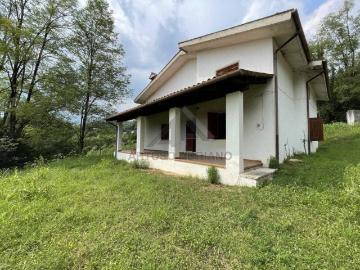 Villa in vendita a Monfumo TV