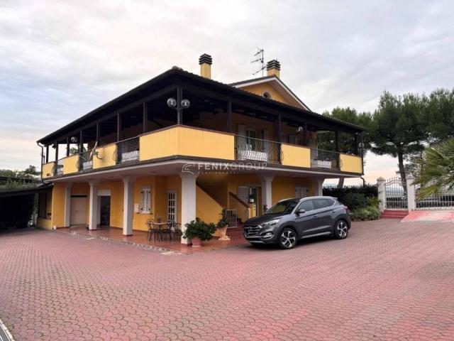 Villa in vendita a Monsampolo del Tronto AP