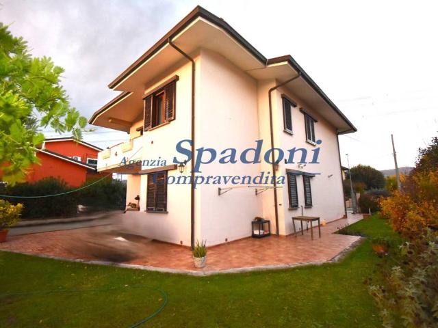 Villa in vendita a Monsummano Terme PT