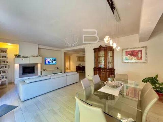 Villa in vendita a Monsummano Terme PT