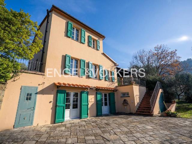 Villa in vendita a Monsummano Terme PT