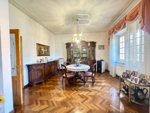 Villa in vendita a Monsummano Terme PT