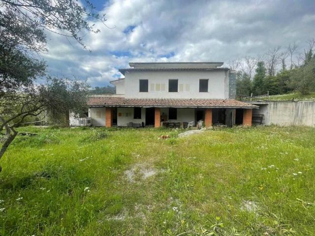 Villa in vendita a Monsummano Terme PT