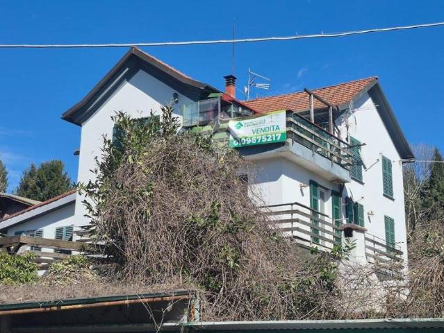 Villa in vendita a Montoggio GE