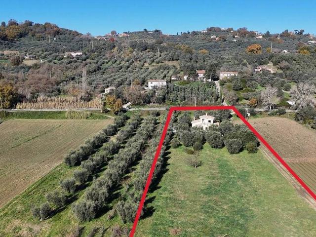 Villa in vendita a Montopoli di Sabina RI