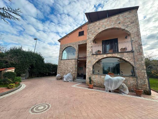Villa in vendita a Montopoli in Val d'Arno PI