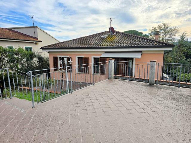 Villa in vendita a Montopoli in Val d'Arno PI