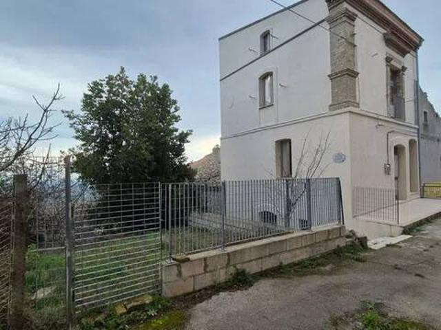 Villa in vendita a Montorio nei Frentani CB