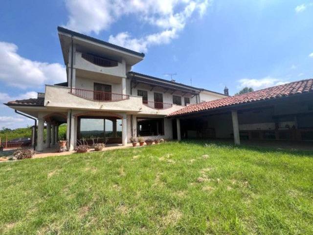 Villa in vendita a Monta'