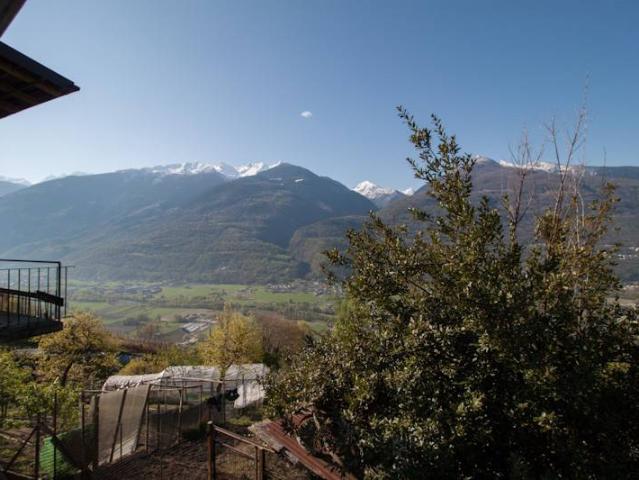 Villa in vendita a Montagna in Valtellina SO